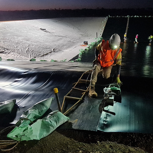 Installation of a liner in a covered anaerobic lagoon
