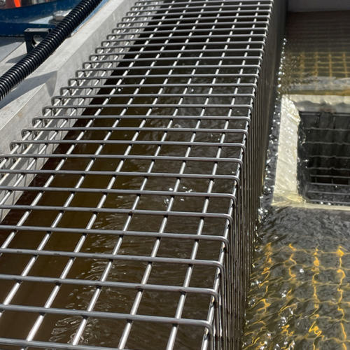 Crossflow lamella  treated water discharge weir
